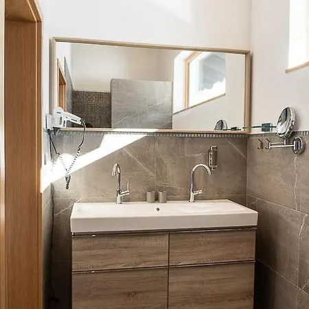 Apartment Zaferna *